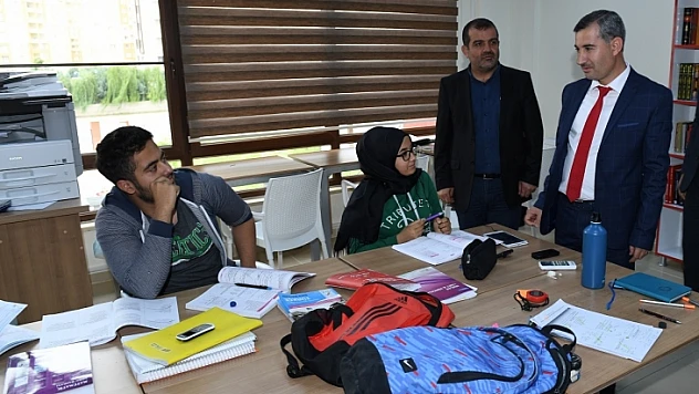 Yeşilyurt Belediyesi'nin Eğitim Merkezleri Sahura Kadar Hizmet Veriyor