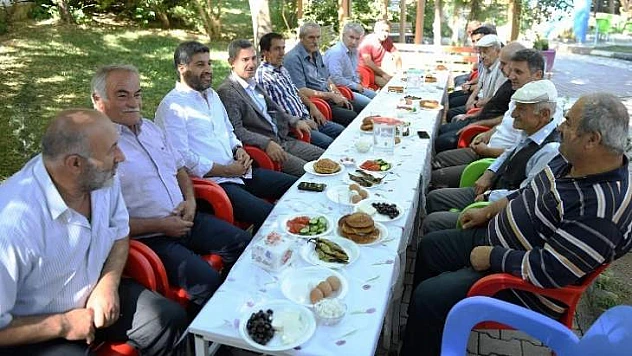 Başkan Çınar, Bahçebaşı, Su ve Yeni Mahalle Sakinleriyle Bir Araya Geldi
