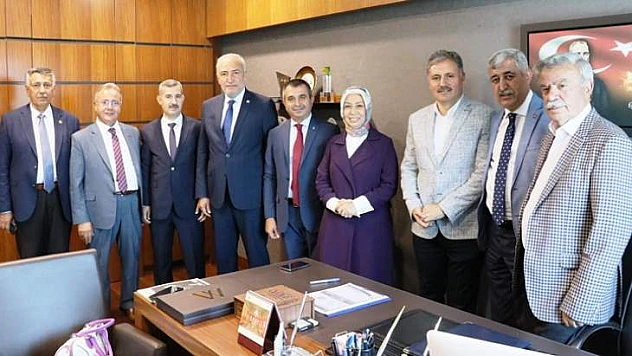 Malatya Heyetinden TBMM Başkanı Yıldırım Ve Bakan Kurum'a Ziyaret