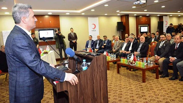 Vali Baruş, Kızılay Malatya Şubesi Olağan Genel Kurul Kongresine Katıldı