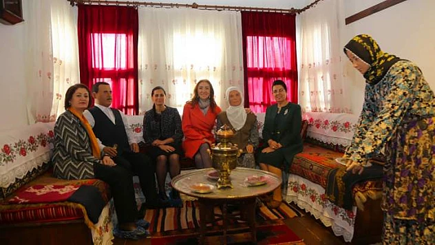 Kültür ve Turizm Bakanı Ersoy'un Eşi Pervin Ersoy, Battalgazi'yi Gezdi