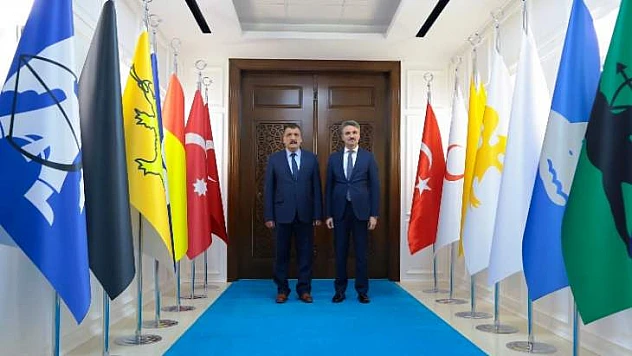 Malatya Valisi Baruş, Başkan Gürkan'ı Ziyaret Etti