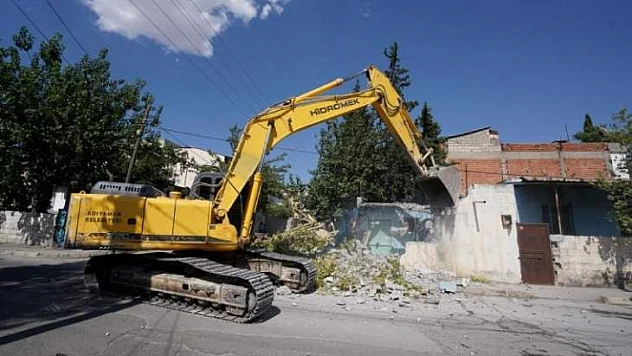 Kentsel Dönüşümde İlk Kepçe Vuruldu