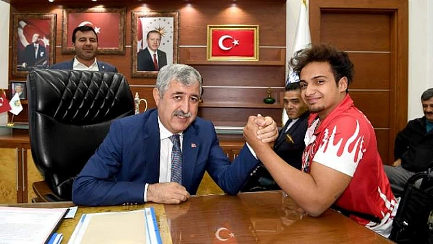 Başkan Polat: 'Dünya Şampiyonumuz Safa Gurur Kaynağımız'