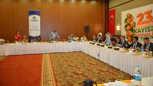 Basın Mensupları ile 23. Kayısı Festivali Bilgilendirme Toplantısı Düzenlendi