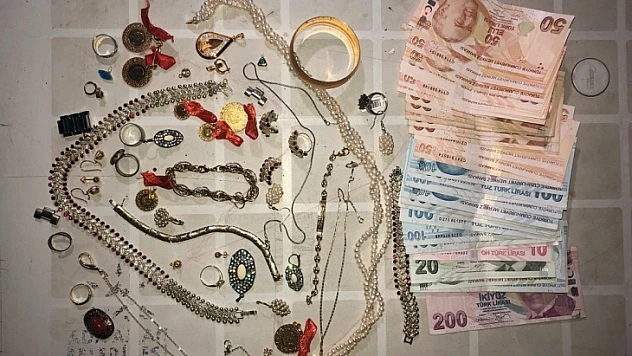 Dolandırıcılar Gözaltında...