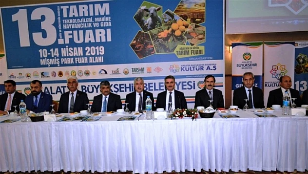 Vali Aydın Baruş, 13. Tarım Fuarı Değerlendirme Toplantısına Katıldı