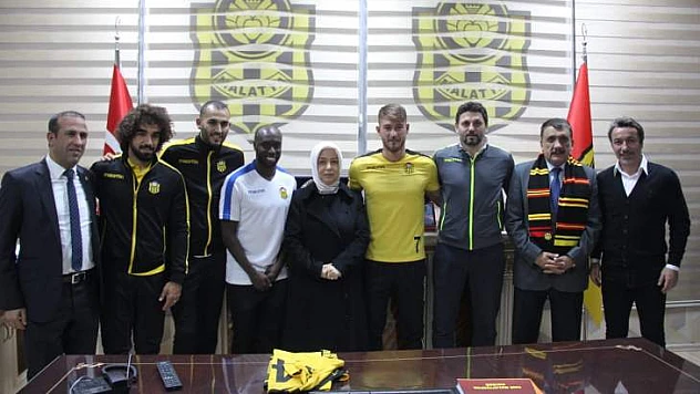 Çalık ve Gürkan'dan Evkur Yeni Mavlatyaspor'a Moral Ziyareti