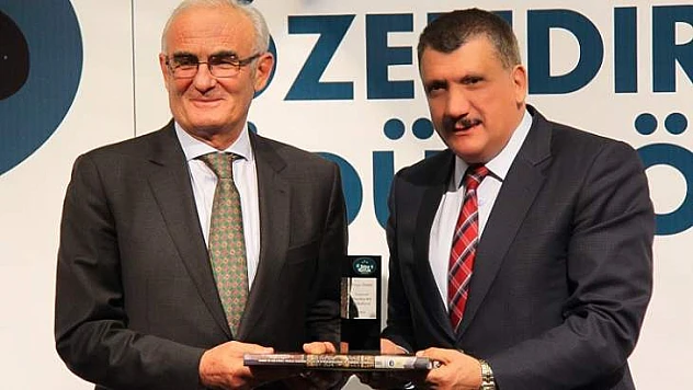 Başkan Gürkan, Hizmetlerini Ödüllerle Taçlandırmaya Devam Ediyor