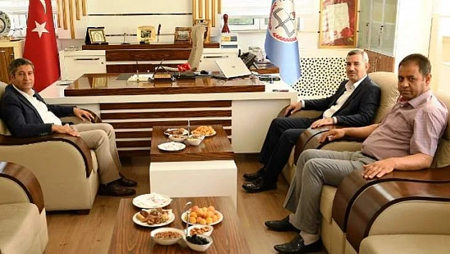 Başkan Çınar, İl Milli Eğitim Müdürü Tatlı'yı Ziyaret Etti