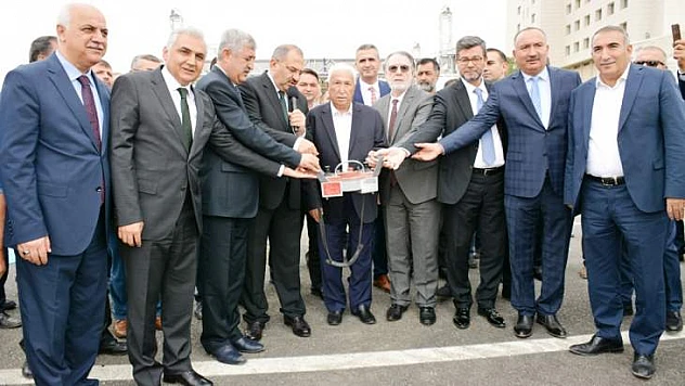 Vali Kaban, Göçmez Camii Temel Atma Törenine Katıldı