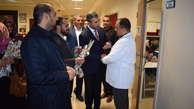 Saadet Partisi Malatya İl Başkanlığı Öğretmenleri Unutmadı