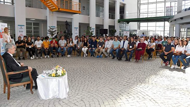 81 İlden Genç 'Başkan İle Başbaşa'