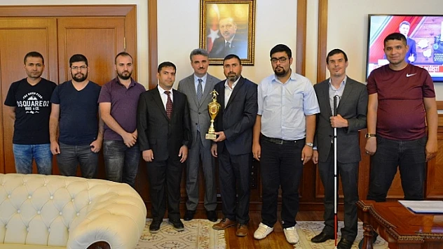 Görme Engelli Sporculardan Vali Baruş'a Ziyaret
