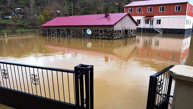 Bitlis'te Şiddetli Yağış