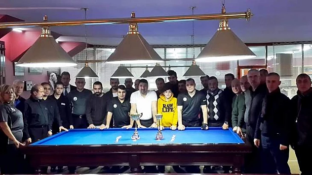 3 Bant Bilardo İl Şampiyonası Çekişmeli Geçti