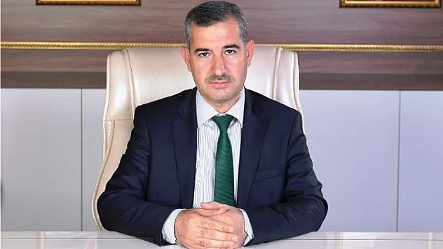  Çınar, Milli Şairimiz, Eserleriyle Fikir Dünyamızı Aydınlatıyor