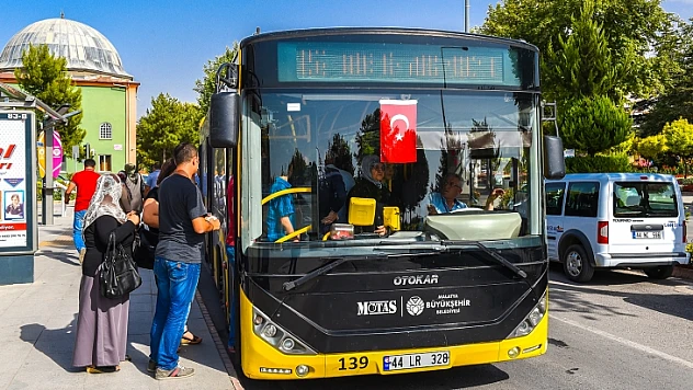 Belediye Otobüs ve Trambüsleri Bayramın İlk Günü Ücretsiz