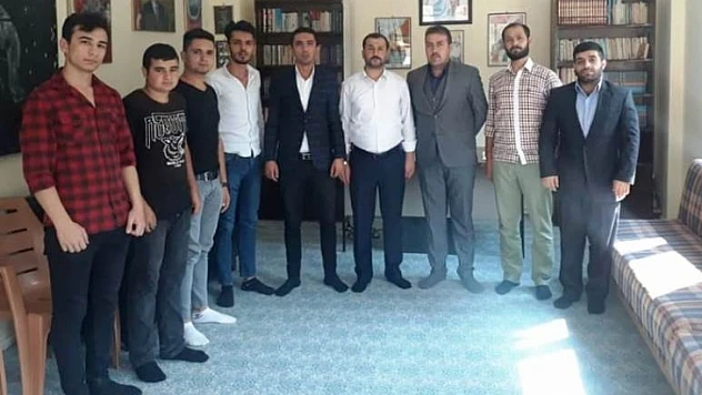 Başkan Işık'tan Darende Ülkü Ocaklarına Ziyaret