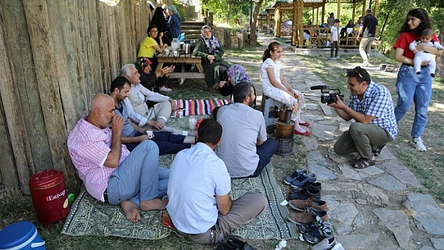 Vatandaşlar, Hafta Sonu İspendere İçmeleri'ne Akın Etti