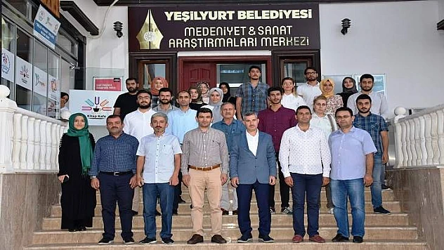 Medeniyet Ve Sanat Araştırmaları Merkezi'nde Sertifika Heyecanı