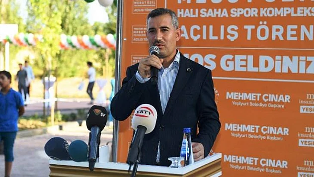 Yeşilyurt Belediyesi  'Mesut Özil' Halı Saha Spor Kompleksinin Açılışına Yoğun İlgi