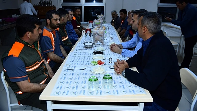 Çınar, Personellerimizin Özverisi ve Fedakârlığı Takdire Şayan