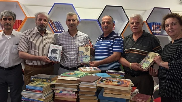 AKA-DER'den Arapgir'e Kitap Yardımı
