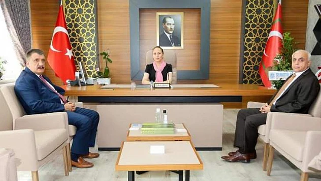 Başkan Gürkan, Fırat Gümrük ve Ticaret Bölge Müdürü Eksilmez'e Ziyaret