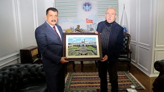 AK Parti Mardin Milletvekili Miroğlu, Başkan Gürkan'ı Ziyaret Etti