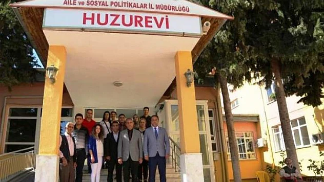 Engelsiz Yaşam Merkezi'nden Huzurevi'ne Ziyaret
