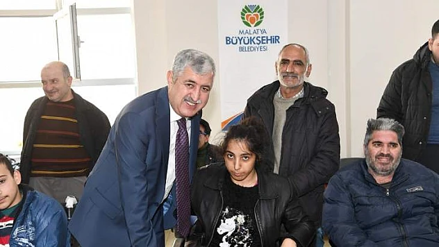 Polat, Üstat Hüsamettin Yıldırım Engelli Koordinasyon Merkezini Ziyaret Etti