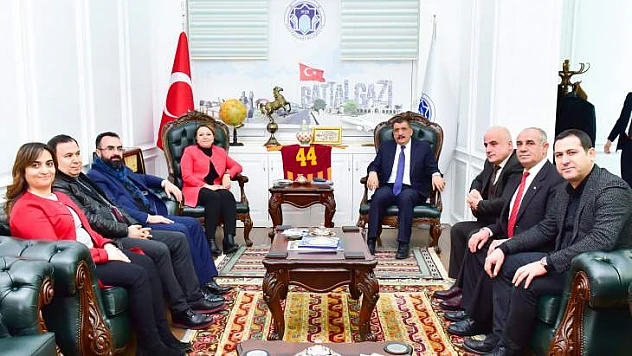 Başkan Gürkan, Şehit Aileleri Ve Gaziler Bizim Başımızın Tacıdır