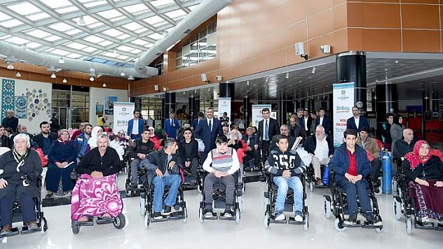 Büyükşehir 43 Tane Akülü Tekerlekli Sandalye Dağıttı