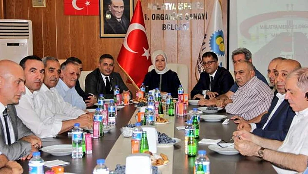 Çalık, Bir Taraftan Şeytan Taşladık, Bir Taraftan Tavaf Yaptık