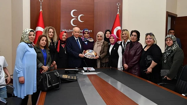 MHP Kadın Kolları'ndan Ankara'ya Çıkarma