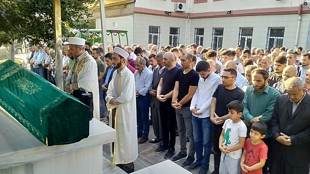 Mehmet Karaca'nın Vefatı Ailesini Ve Sevenlerini Derinden Üzdü