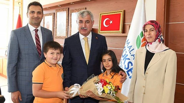 Başkan Polat, Geleceğimizin Teminatı Çocuklarımızdır