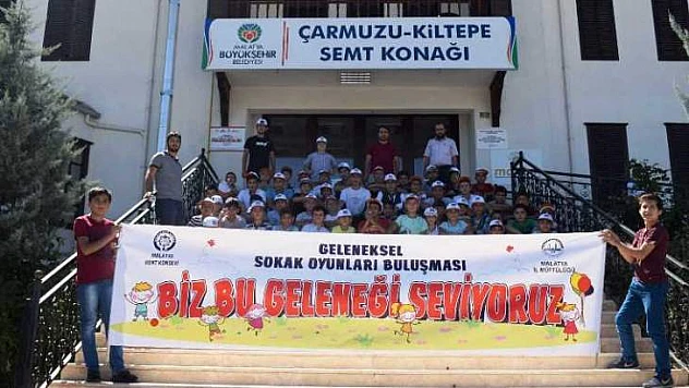 Bir Gelenek ve Binlerce Gülen Çocuk