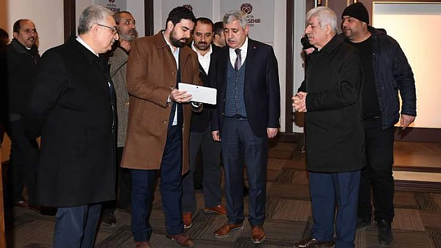 Polat, Turgut Özal Anı Evi Ve Araştırma Merkezini Ziyaret Etti