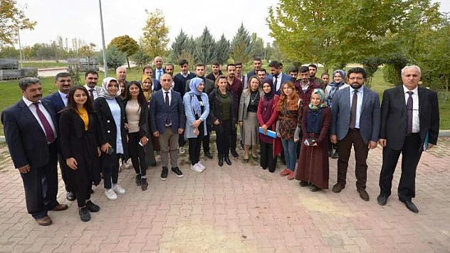 Rektör Karabulut, Öğrencileri Bilimsel Çalışmalara Dahil Edeceğiz