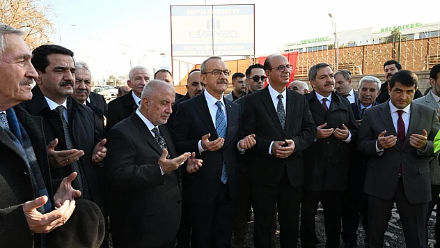 Hacı Mehmet Karagözlü Tefsirli Yatılı Hafızlık Akademisinin Temeli Atıldı
