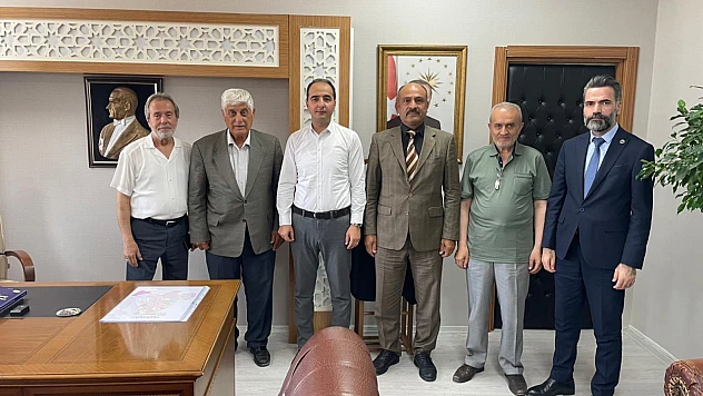 HAK BİR Çalışan ve Emekliler Derneğinden Yeşilyurt Kaymakamı Uzan'a Ziyaret