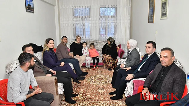 Hanımefendi Hanife Yazıcı'dan Yeşilyurt İlçesindeki Şehit Ailelerine Ziyaret