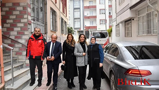 Hanımefendi Hanife Yazıcı İhtiyaç Sahibi Aileleri Unutmadı