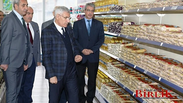 Hayır Çarşısı İhtiyaç Sahiplerinin Yüzlerini Güldürüyor