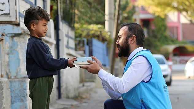 'Hediyem Kitap Olsun' projesiyle 500 bin kitap dağıtıldı