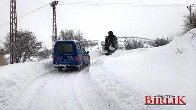 Hekimhan Jandarmanın Yardımları Devam Ediyor