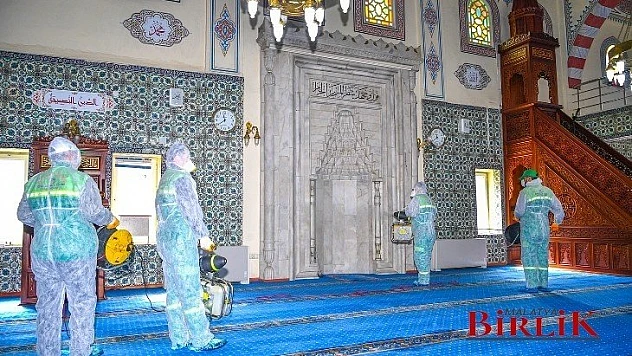 İbadethanelerde İlaçlama Çalışmaları Devam Ediyor