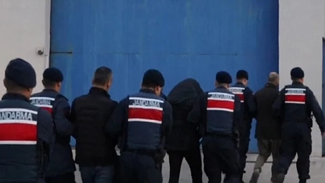 Jandarma 6 İlde Düzenlediği Operasyonlarda Silah Ticaretine Büyük Darbe Vurdu